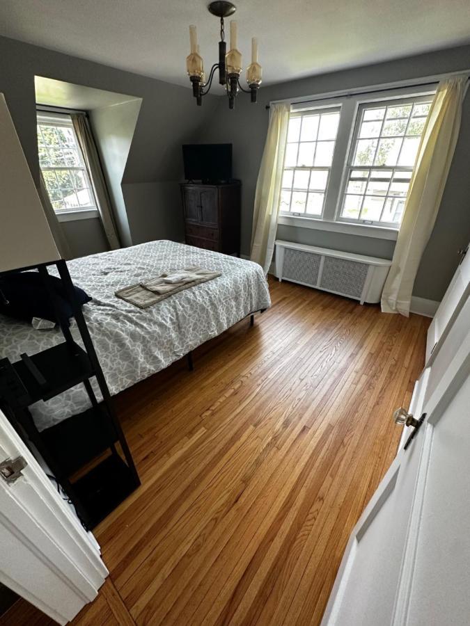 Cute Cape Cod Style Home بيتسفيلد المظهر الخارجي الصورة